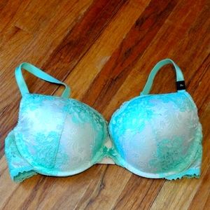NWT Victoria's Secret Dream Angels Push up Bra 38D